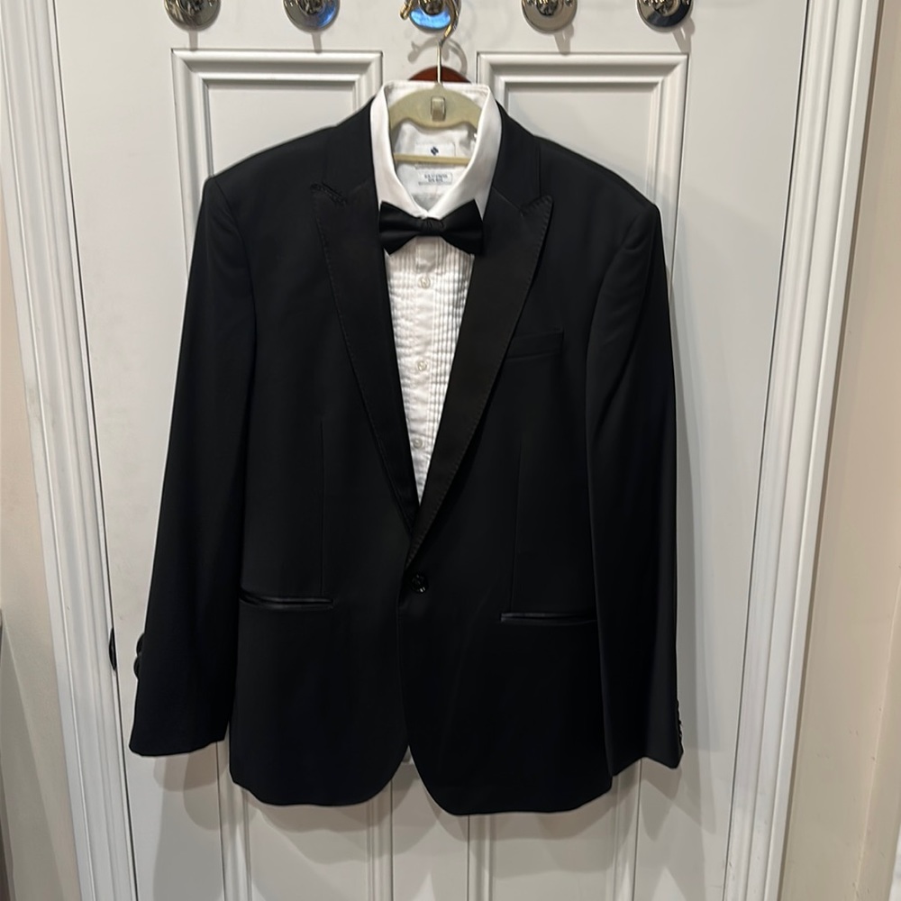 Express Black Men's Blazer with White Shirt